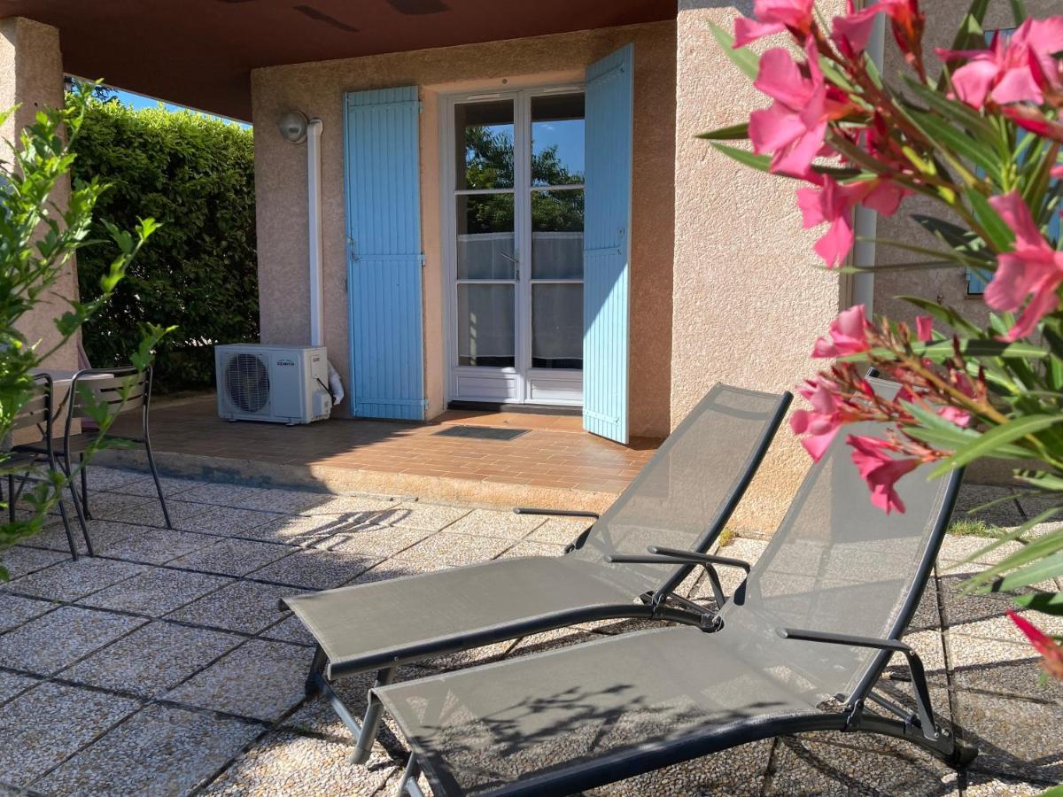 T2 Classe 2* Calme Au Coeur Du Village Provencale Греу-ле-Бен Екстер'єр фото